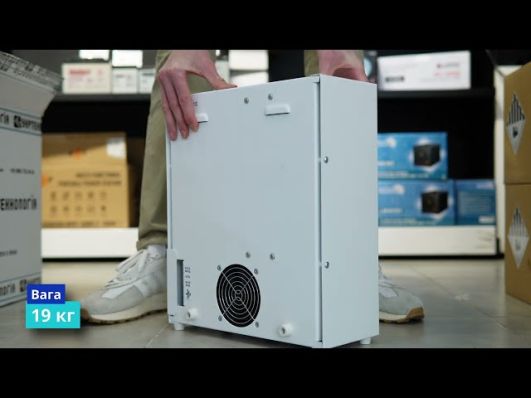 Стабилизатор напряжения Укртехнология NORMA 7500 video 0