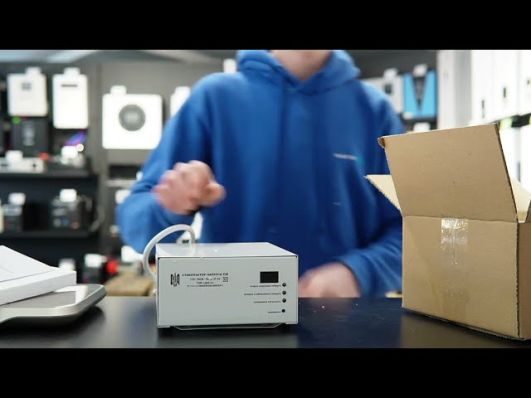 Стабілізатор напруги ДІА-Н СН-3000-Н (3 кВт, для насосів) video 0