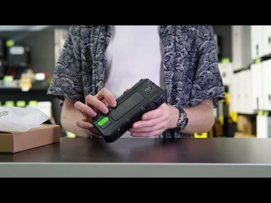 УМБ Solar 20000 mAh Black (26923) video 0