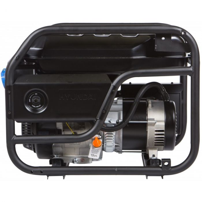 Генератор Hyundai HHY 7050F (бензин)