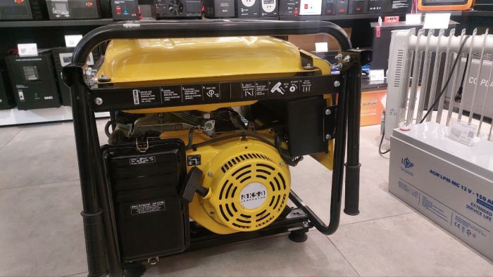 Генератор Акса ААР 5500 Е (бензин) (Уценка)