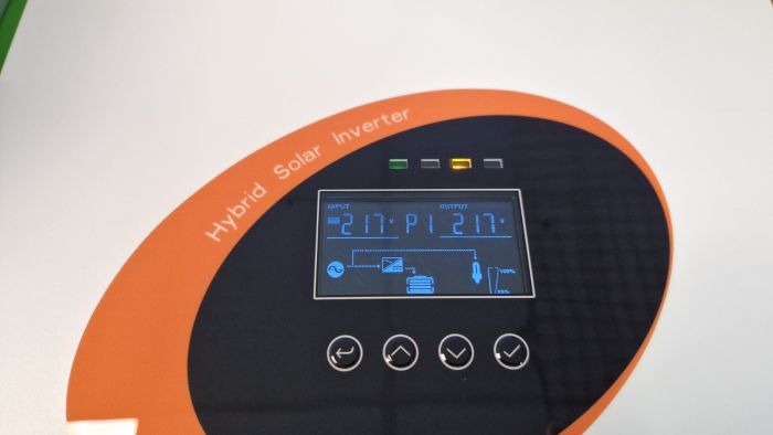 Инвертор JSDSOLAR J3000L-24 (3 кВт, 24В)