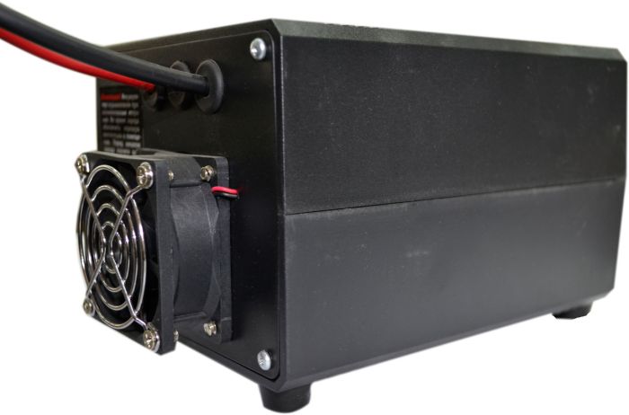 Пуско-зарядное устройство MasterWatt 12В 70А