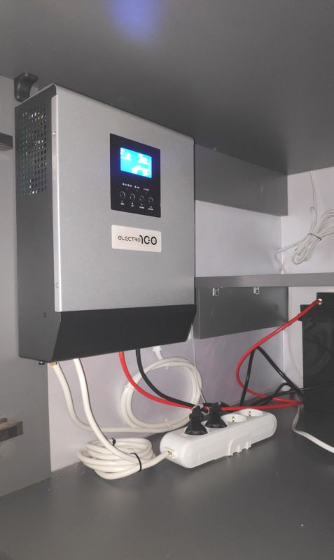 Солнечный инвертор Electro100 Crystal P-800 (800 Вт / 12 В)